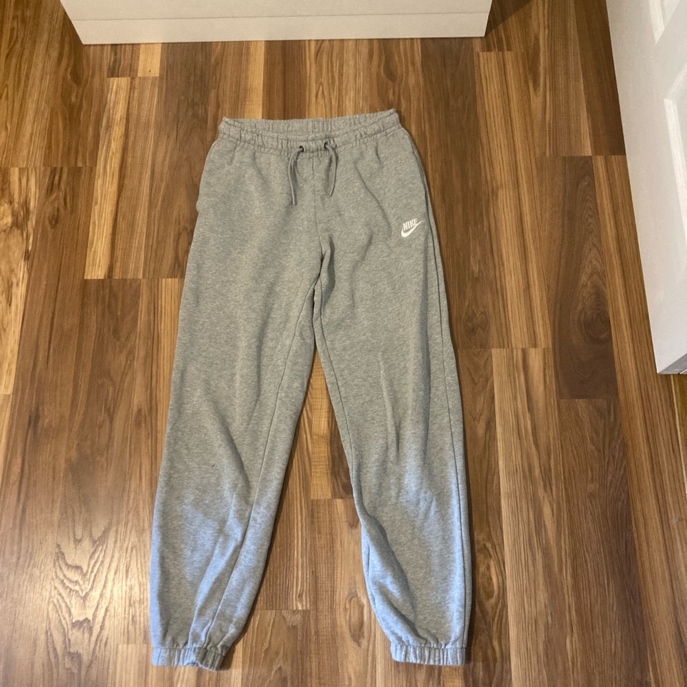 Nike Gray Sweatpants with Elastic Cuffs and Drawstring